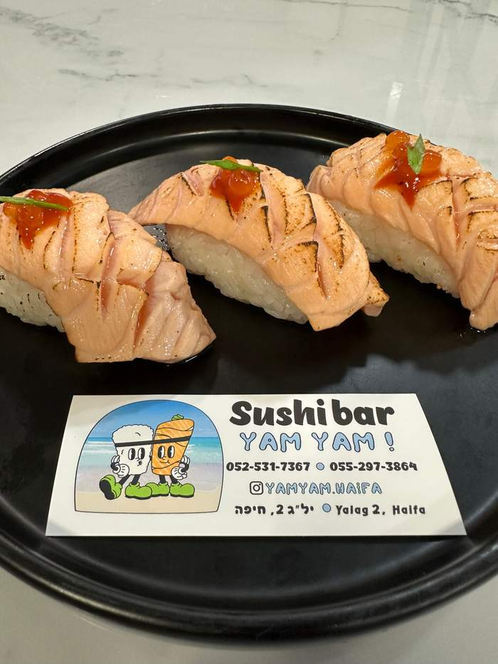 Seared Salmon Sushi